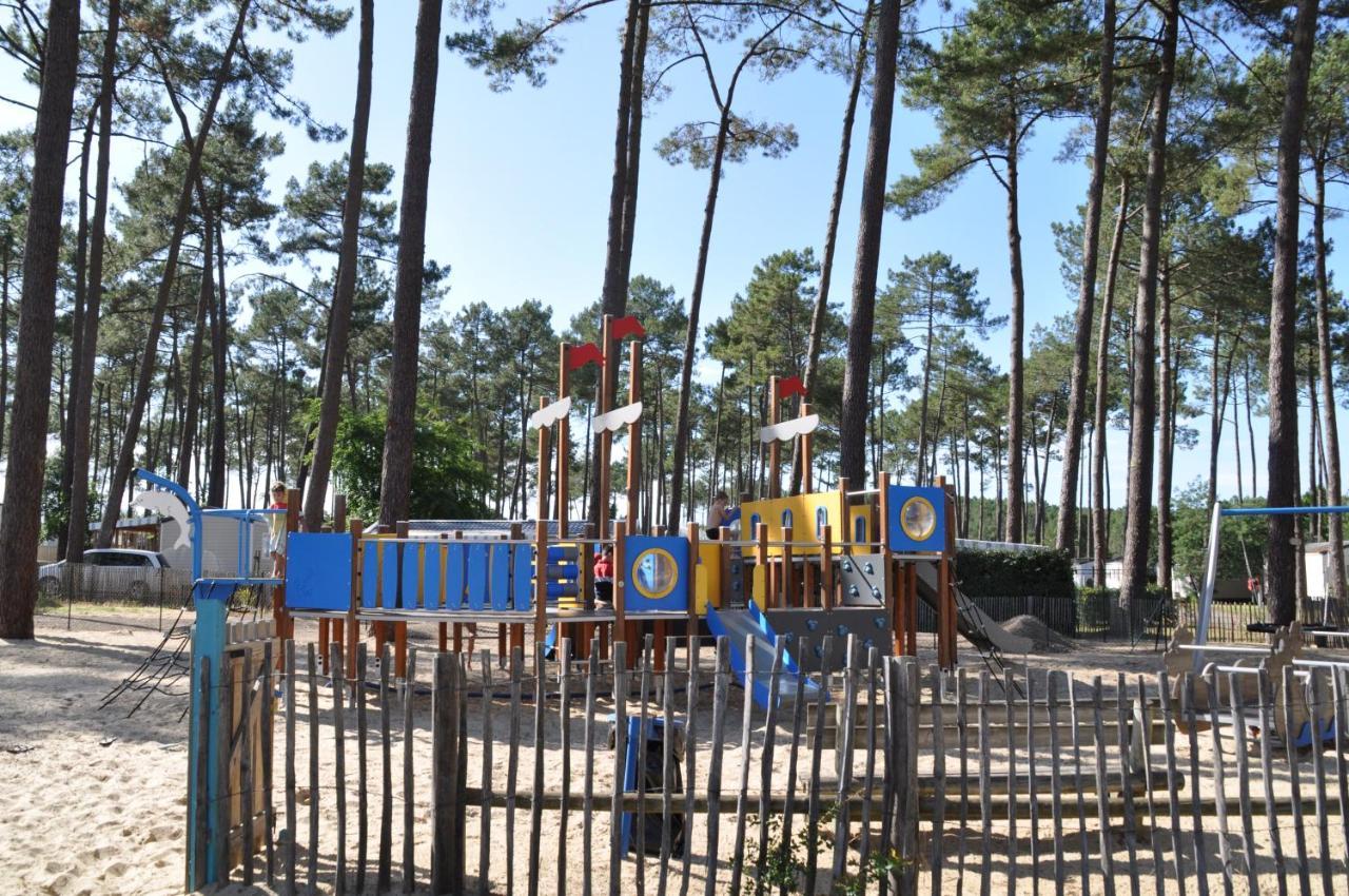 Mobilhome Cote Landaise Les Dunes De Contis 4 Saint-Julien-en-Born Esterno foto